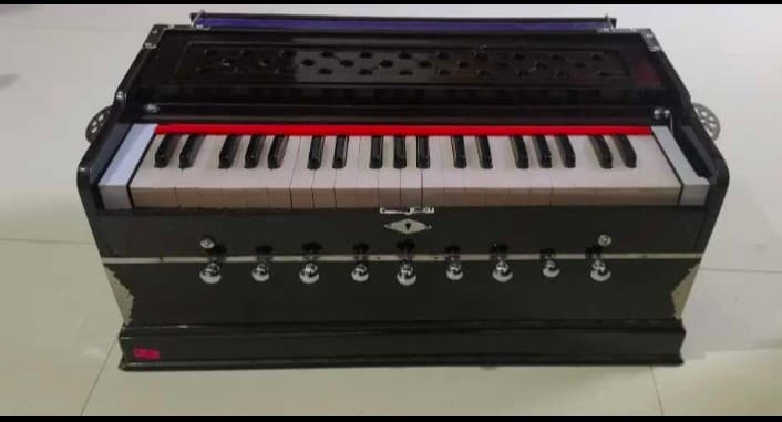 Harmonium  - Thumbnail 3