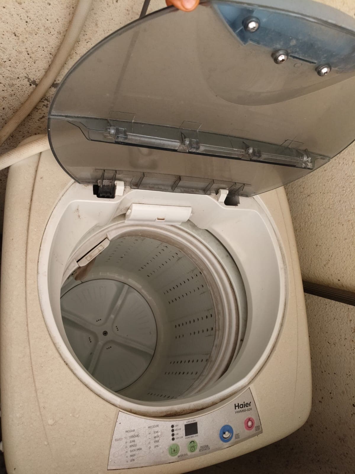 Haier 5.5L fully automatic washing machine - Thumbnail 2