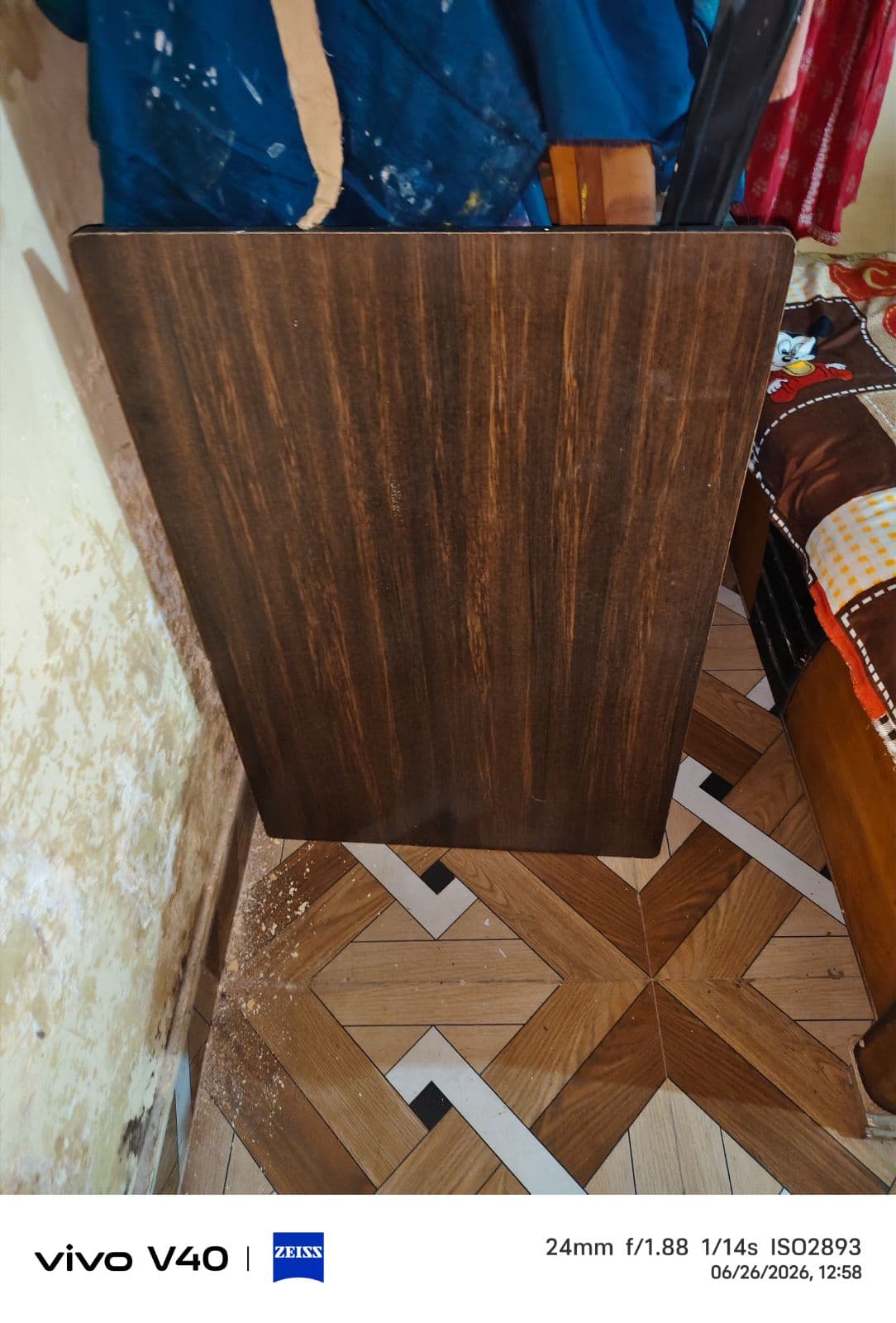 Foldable study table - Thumbnail 2