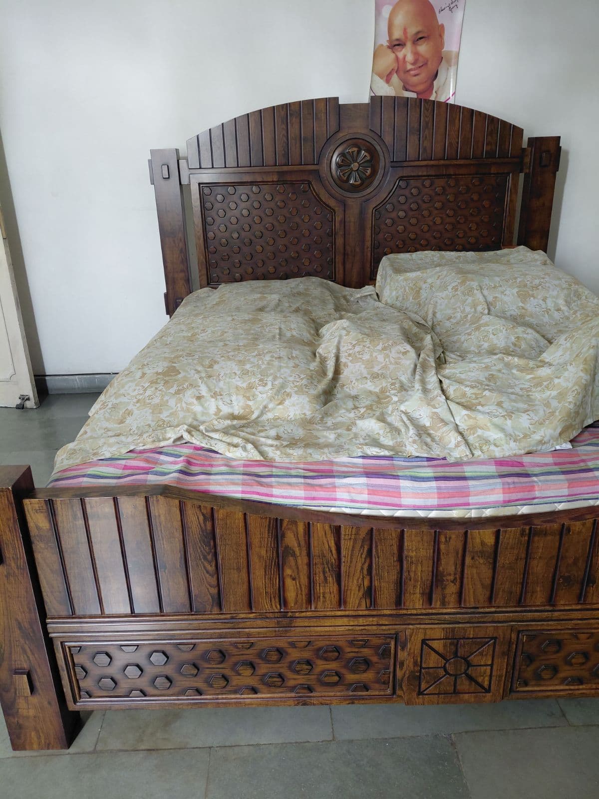 Maharaja king size luxury bed with mattress - Thumbnail 2