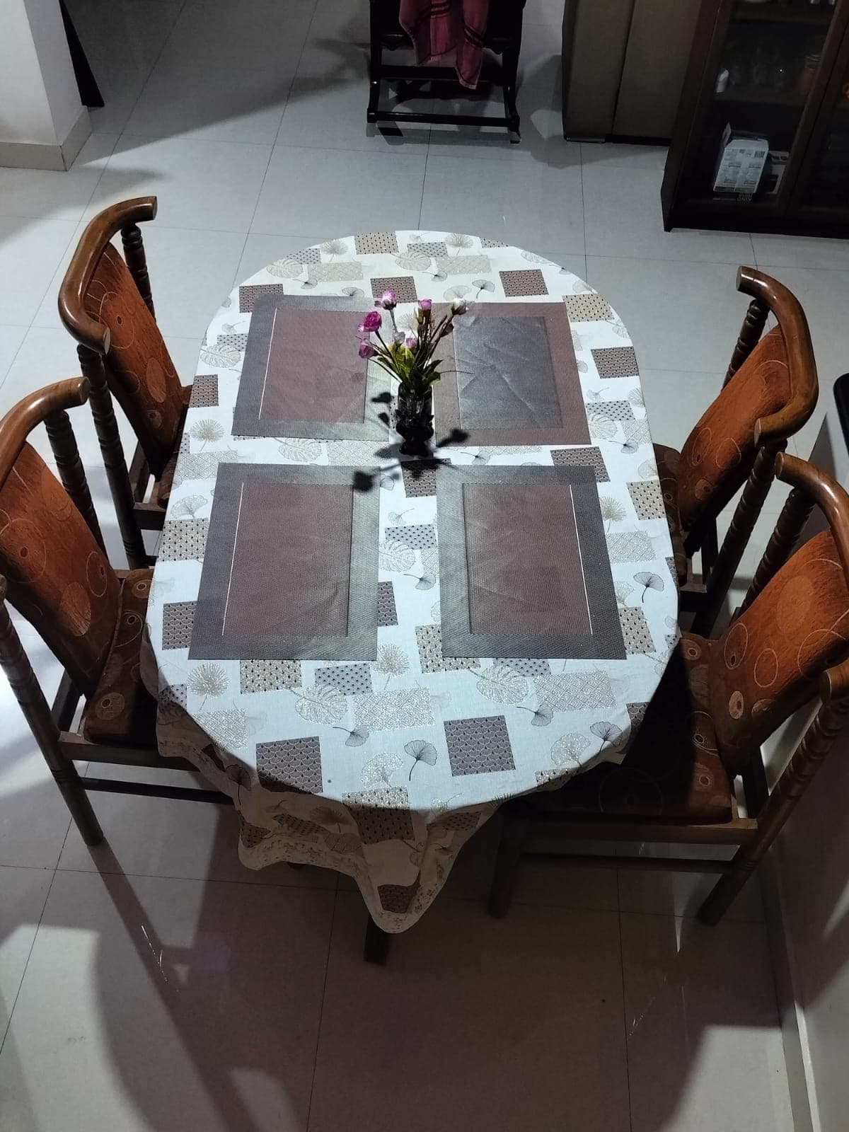 4 Seater Dining Table set - like new condition for sale in Hyderabad, Telangana