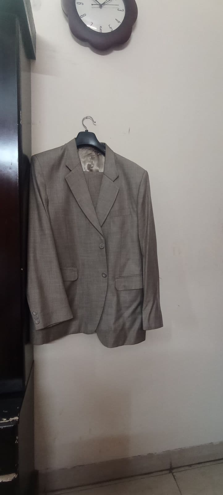 Men's formal suit for sale in Ghaziabad, Uttar Pradesh