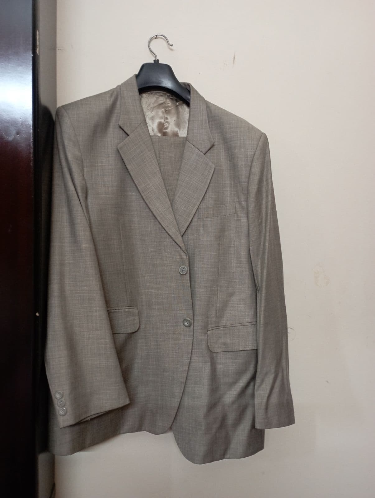 Men's formal suit - Thumbnail 3