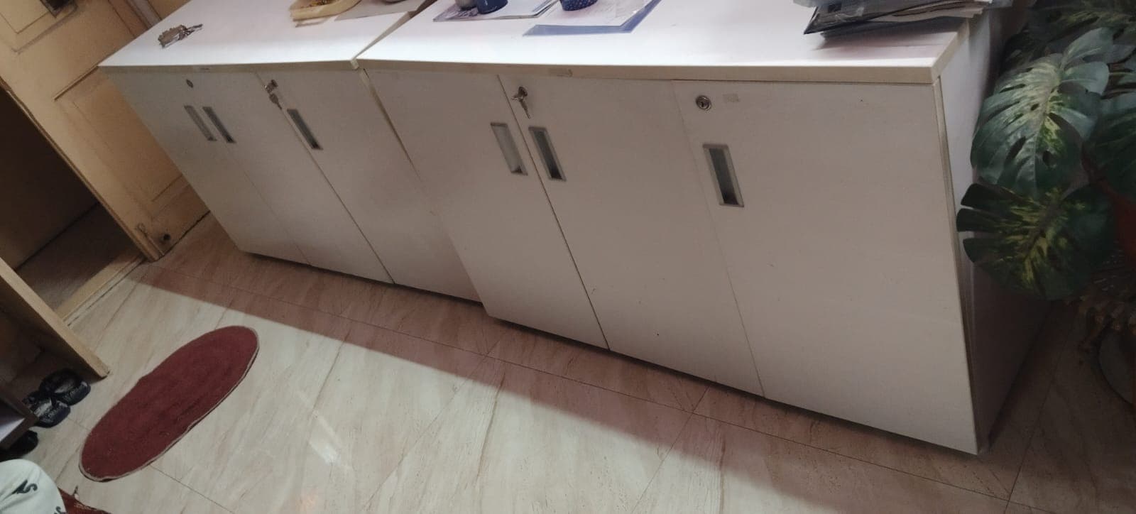 Working tables and wardrobe, Computer trolley for sale in Mumbai, Maharashtra