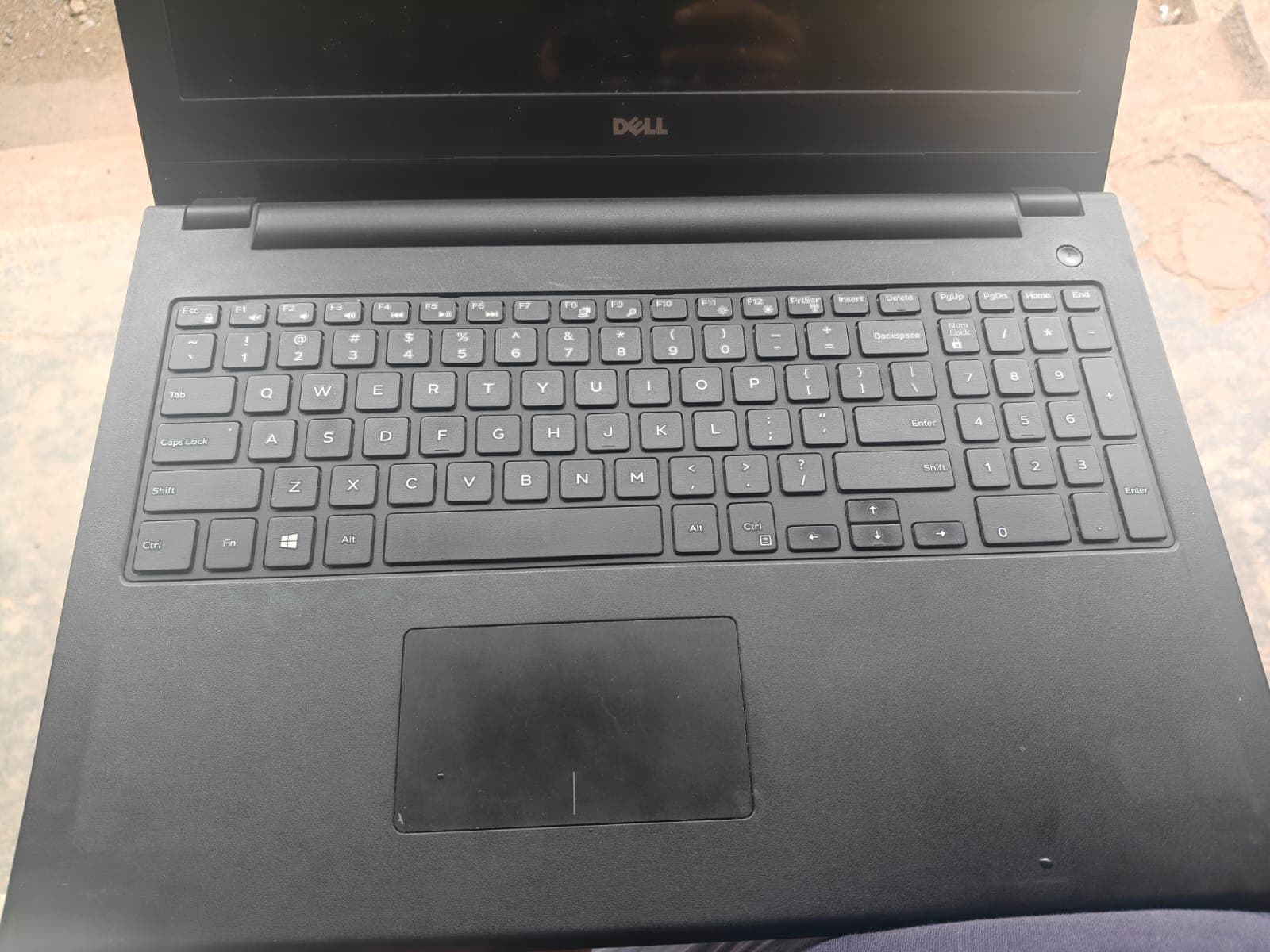Dell laptop - Thumbnail 2