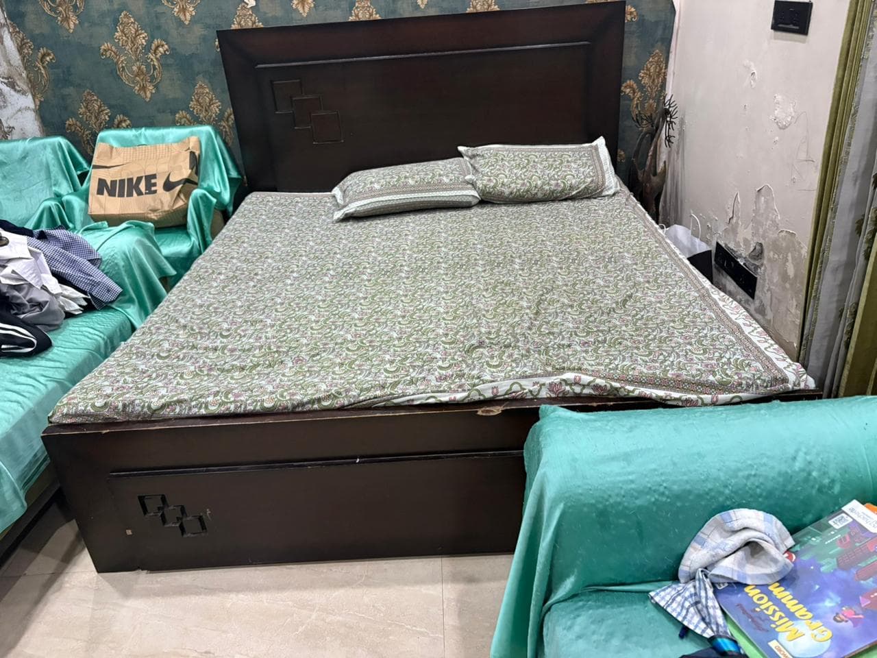 Premium Solid Wood Bed with Built-In Lighting - Thumbnail 2
