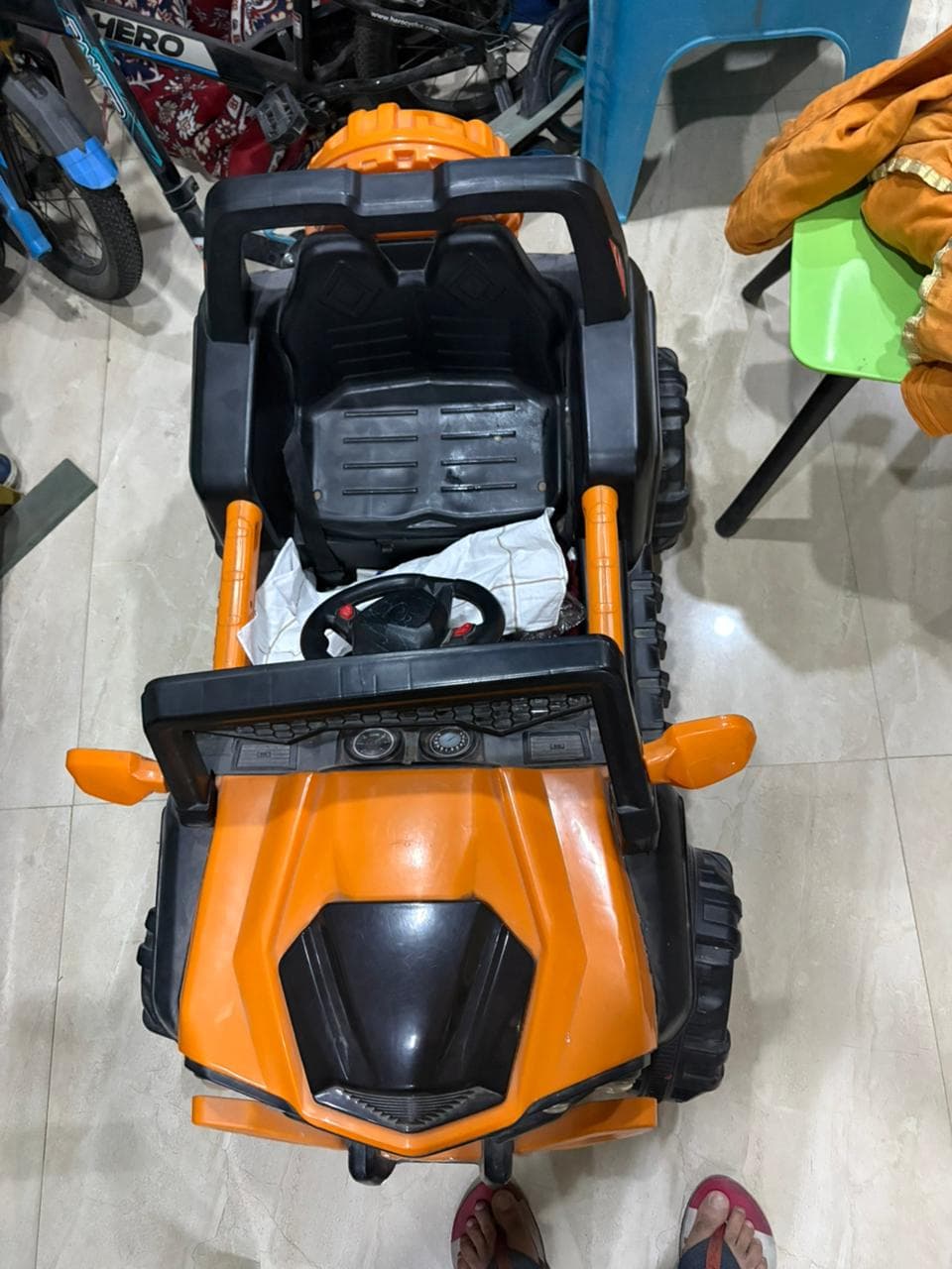 Jeep-Style Ride-On Car - Thumbnail 2
