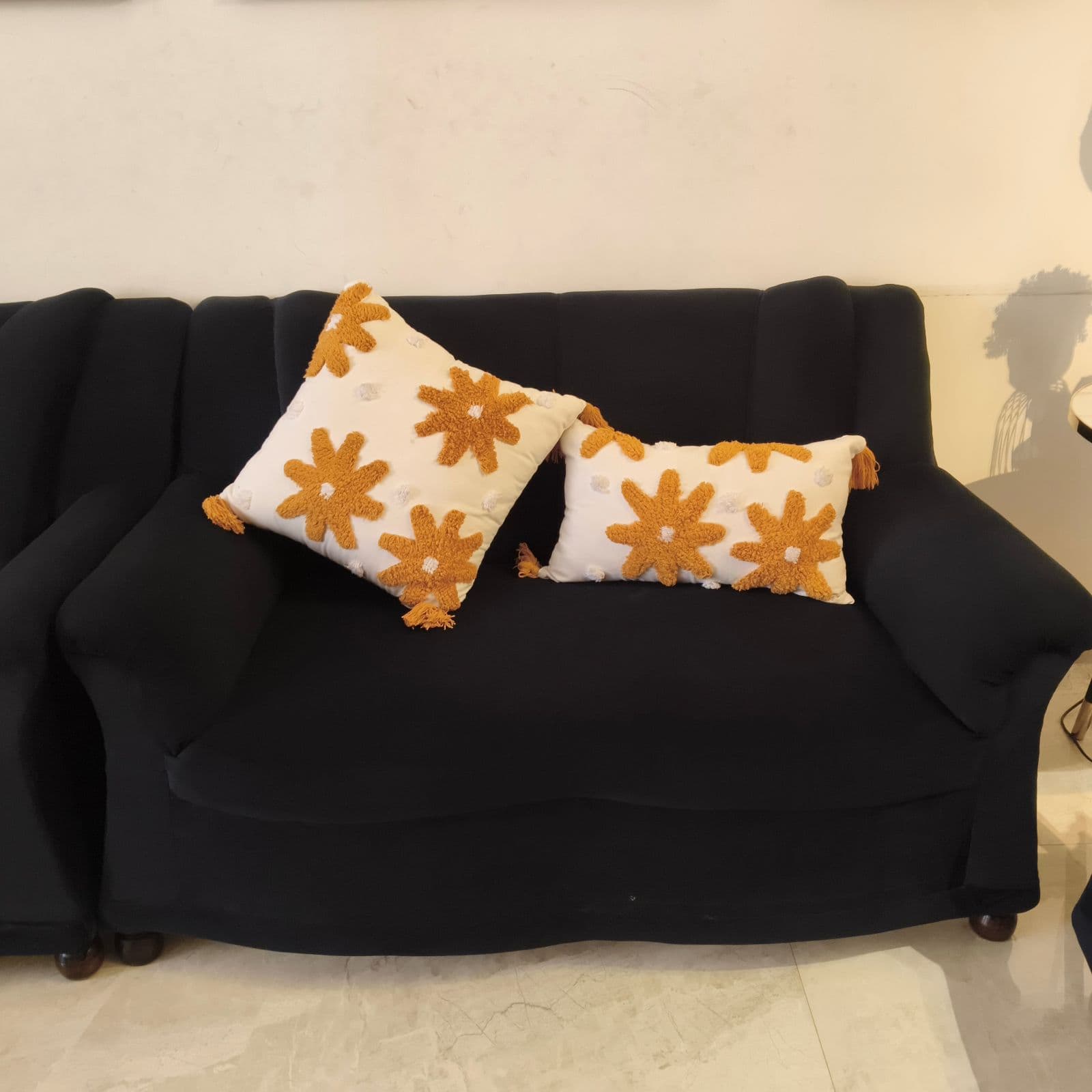 7 sear sofa set with wooden tea table - Thumbnail 5
