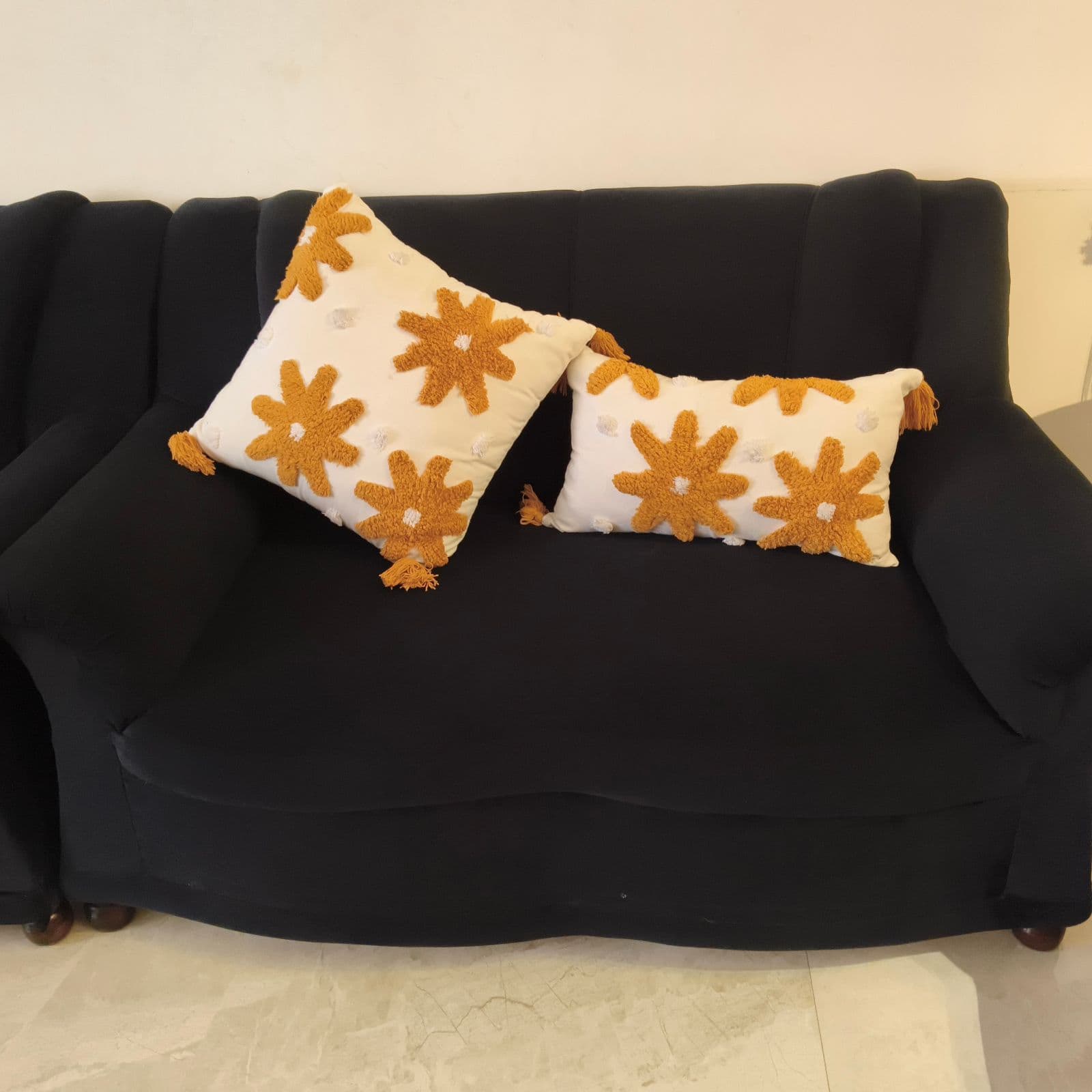 7 sear sofa set with wooden tea table - Thumbnail 2