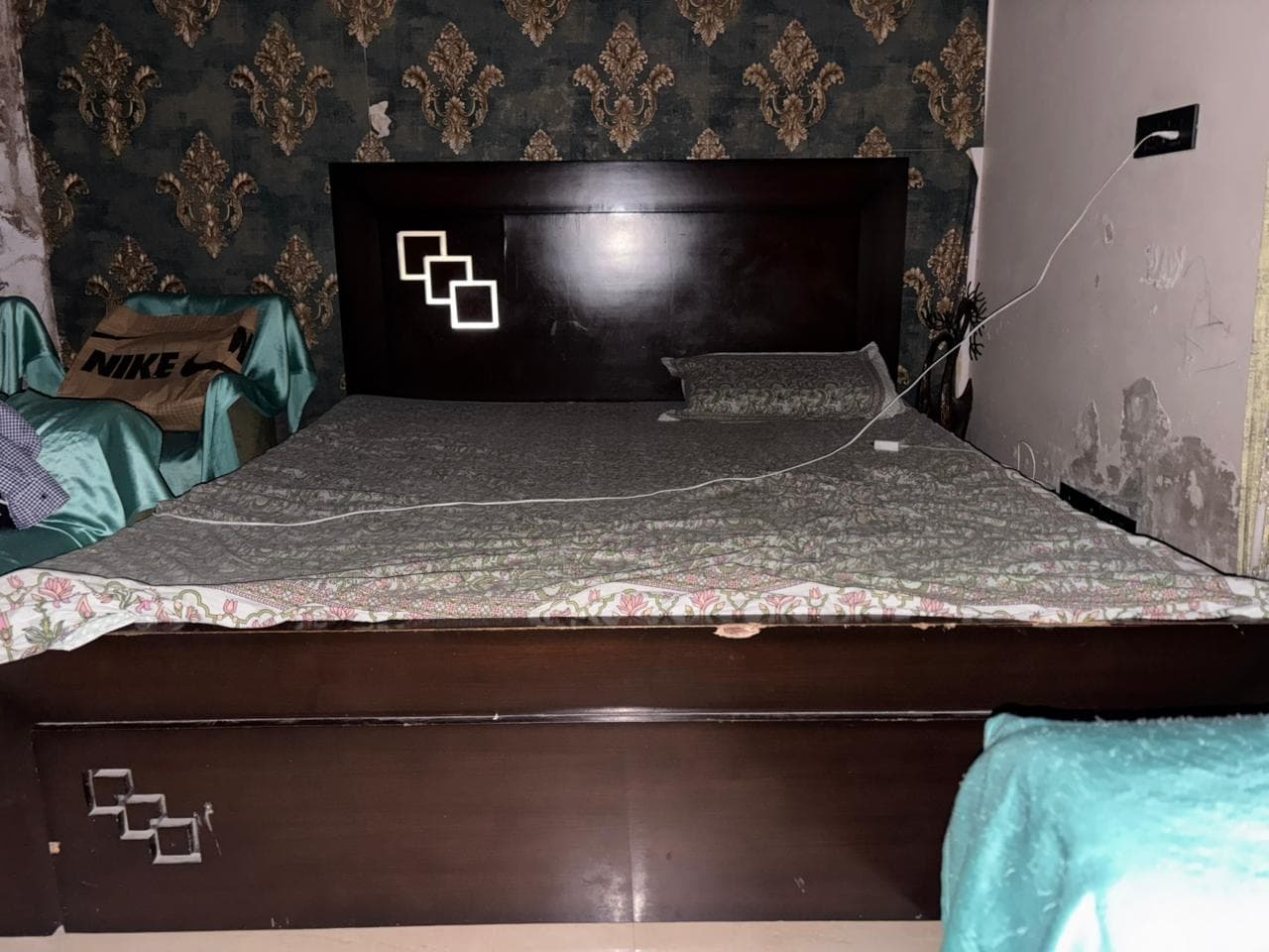 Premium Solid Wood Bed with Built-In Lighting for sale in New Delhi, Delhi
